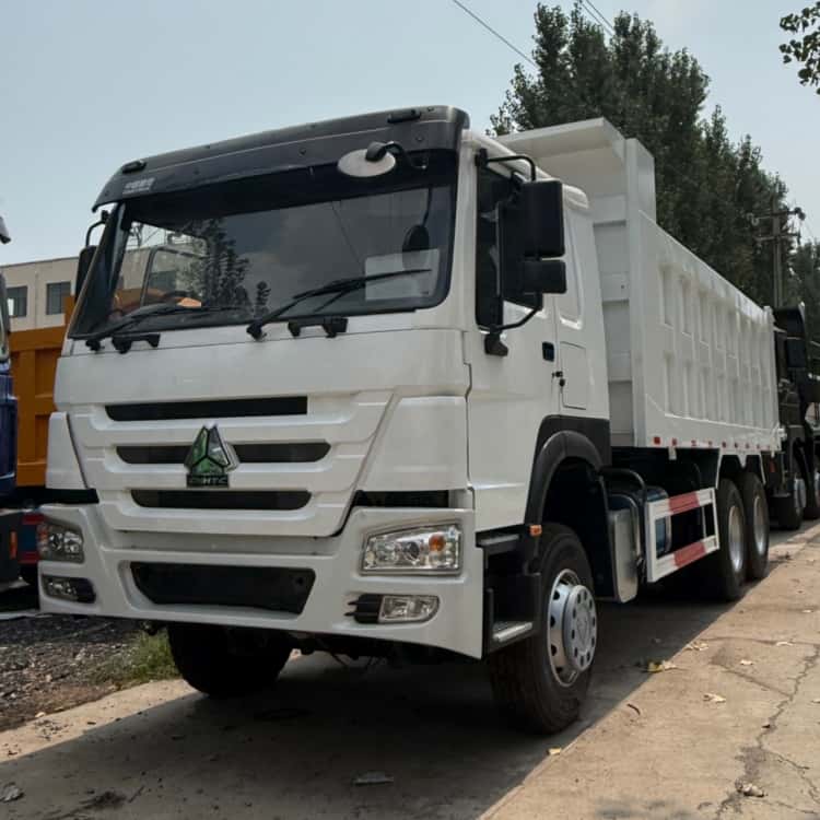 Standardized Howo Reman Trucks Tipper Ten Tyre for Sale Price