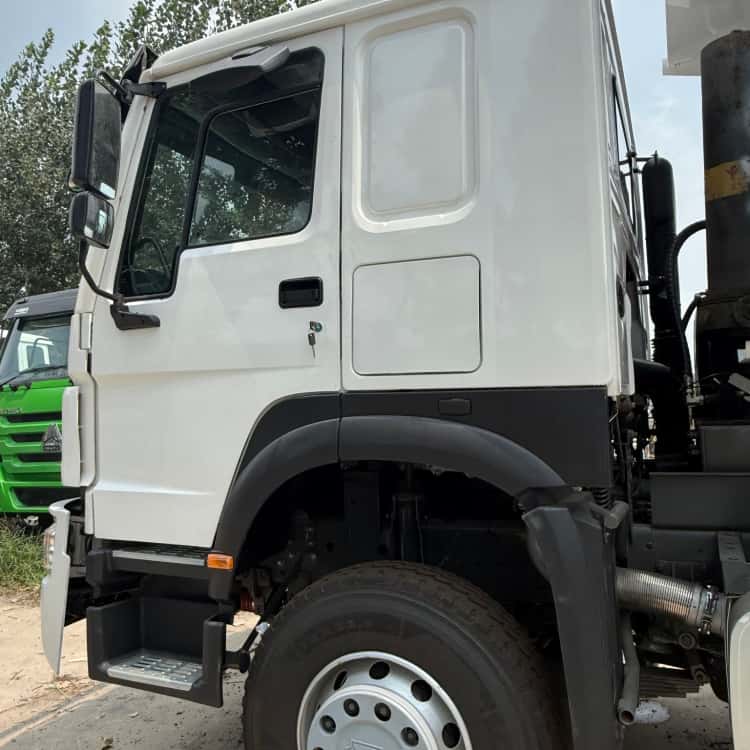 Standardized Howo Reman Trucks Tipper Ten Tyre for Sale Price