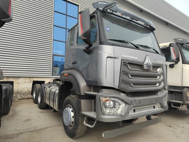 China Reman 6x4 Tractor Trucks Sinotruk Howo NX 430 for Sale