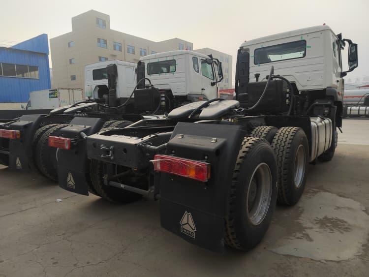 China Reman 6x4 Tractor Trucks Sinotruk Howo NX 430 for Sale