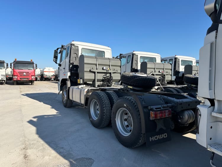 Howo NX Reman Tractor Trucks 6x4 for Sale