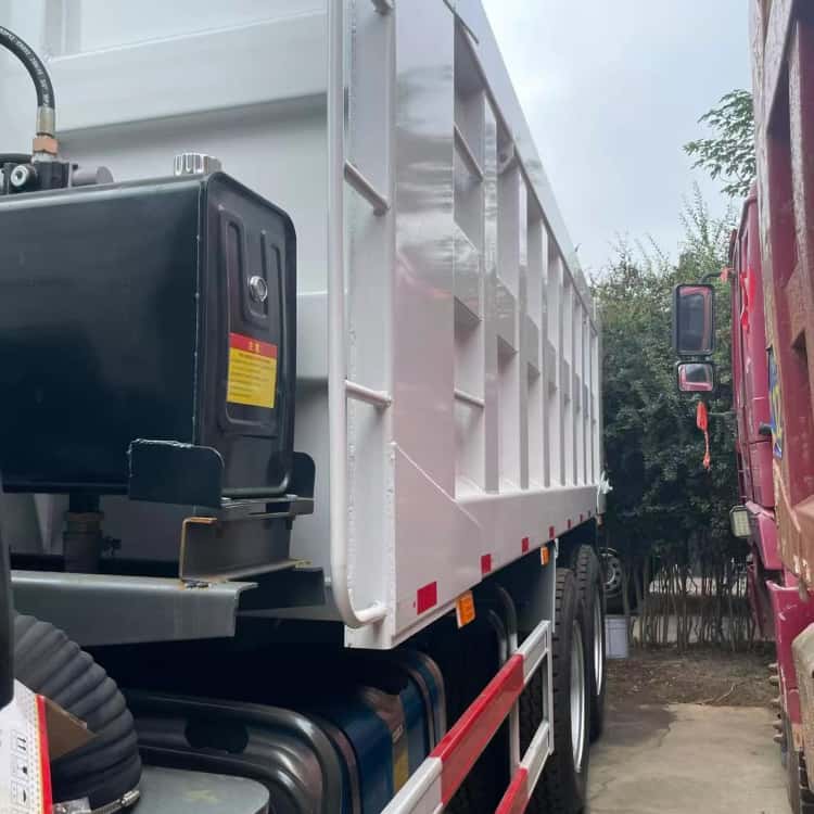 Reman Sinotruk Howo NX 371 Dump Truck 6×4 3 Reman Sinotruk Howo NX | Reman Howo371 | Standardized Reman Truck Process
