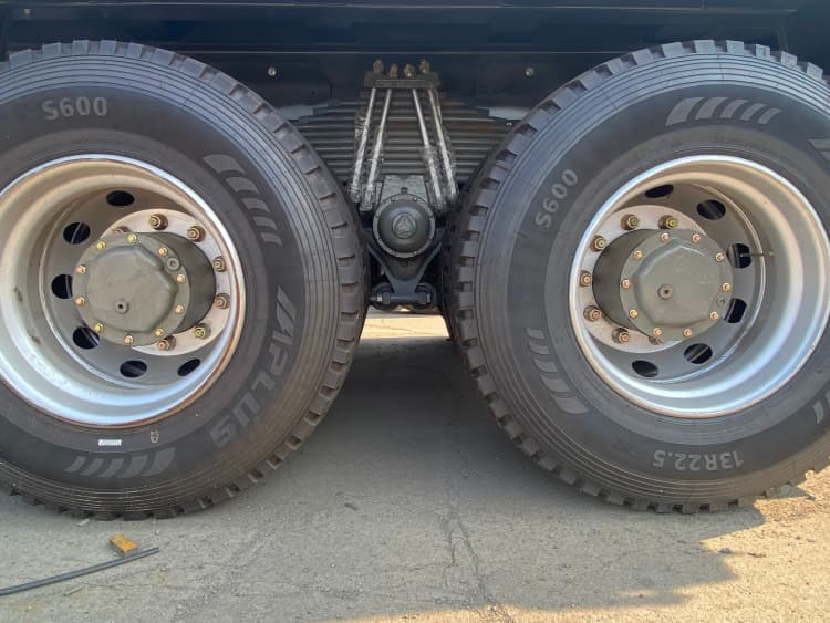 Reman Camion Sinotruk Howo 10w Dump Truck Price