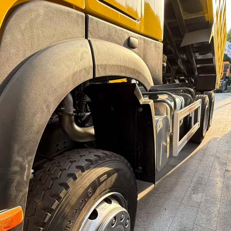 Reman Sinotruck Howo 10 Wheeler Tipper Truck 7 China Reman Howo 10 Wheeler Sinotruck Tipper Truck