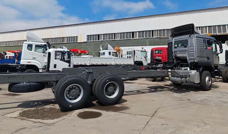 Reman Howo TX 6x4 Chassis Truck 6 Reman Truck Chassis Sinotruk Howo TX 6x4 for Sale