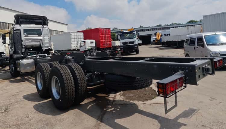 Reman Howo TX 6x4 Chassis Truck 4 Reman Truck Chassis Sinotruk Howo TX 6x4 for Sale