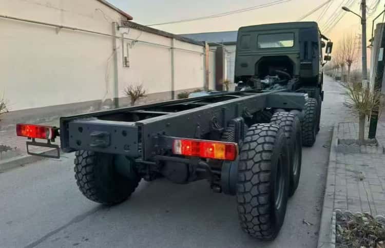 Reman Chassis Truck Sinotruk 375 8x4 for Sale