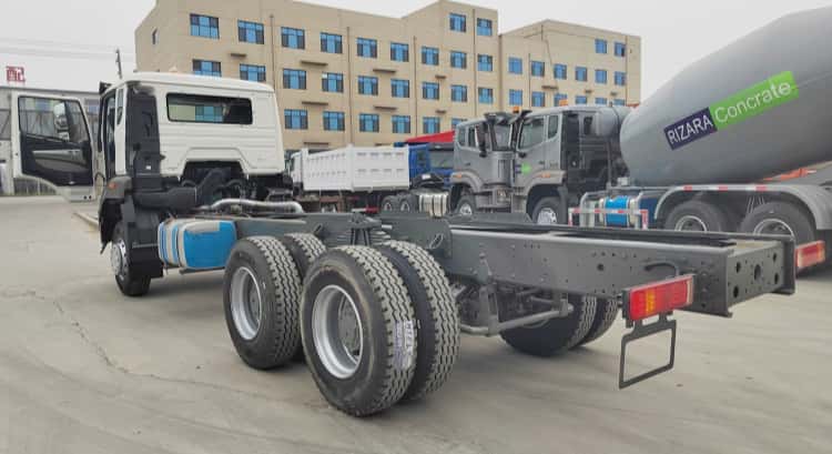 Reman Howo NX 371 6x4 Chassis Truck 6 Reman 6x4 Chassis Truck Sinotruk Howo NX 371